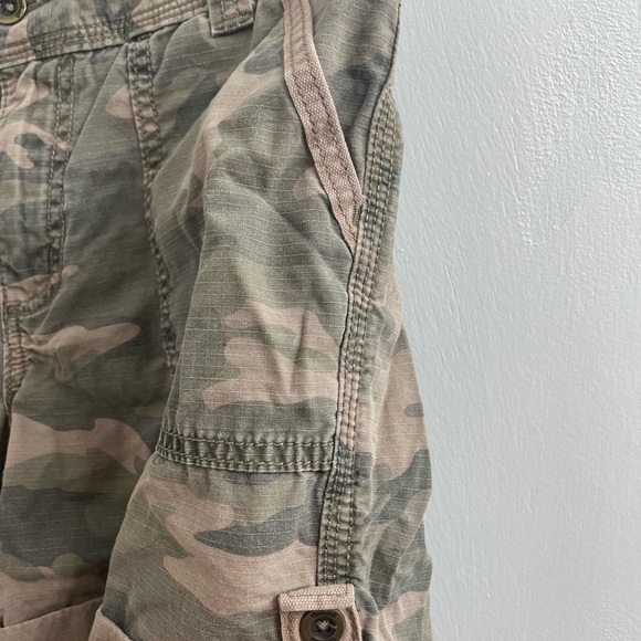 Carhartt Relaxed Fit Khaki Pants - Picture 5 of 9